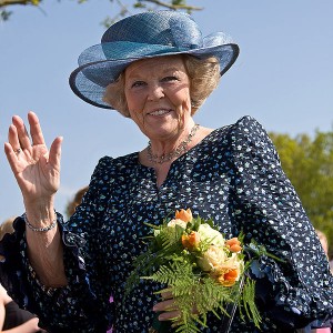 Koningin_Beatrix_in_Vries