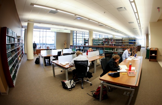 Photo of the reference area in Eckstein Law Library.