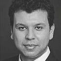 Dr. Julian Scheu